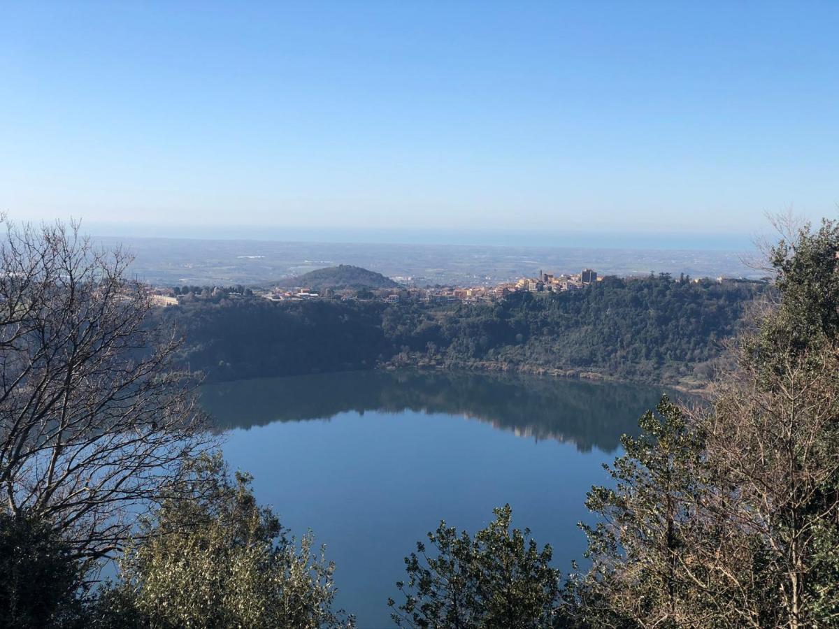 Isola Sul Lago Nemi Zewnętrze zdjęcie