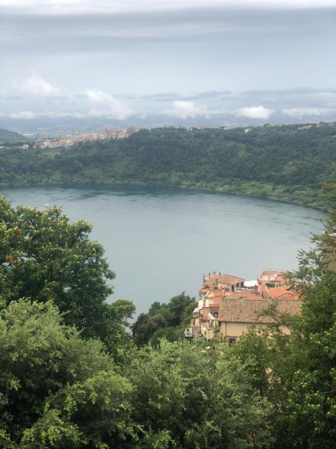 Isola Sul Lago Nemi Zewnętrze zdjęcie