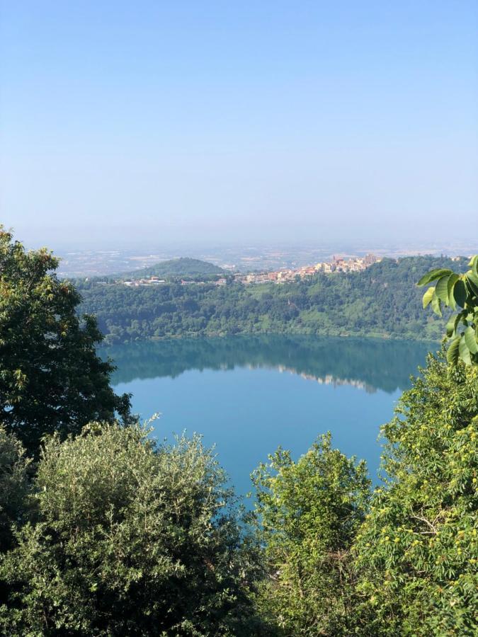 Isola Sul Lago Nemi Zewnętrze zdjęcie
